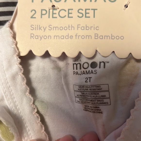 Rabbit Moon veggie Pjs NWT 2t - Picture 9 of 9